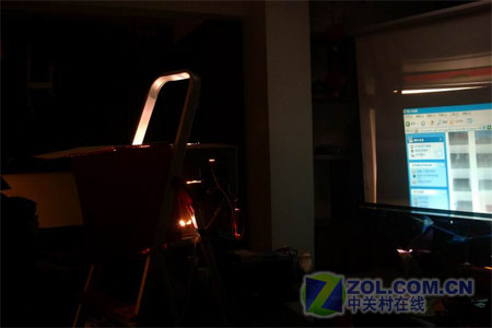 看过别笑 千元自制投影机到底啥模样 看过别笑 千元自制投影机到底啥模样